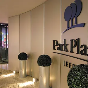 Park Plaza מלון